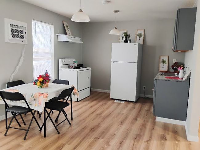 Building Photo - 777 E Yerby St