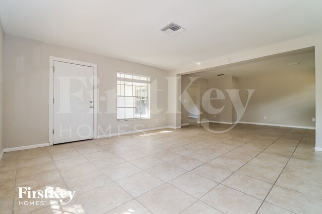 9303 N Edison Ave