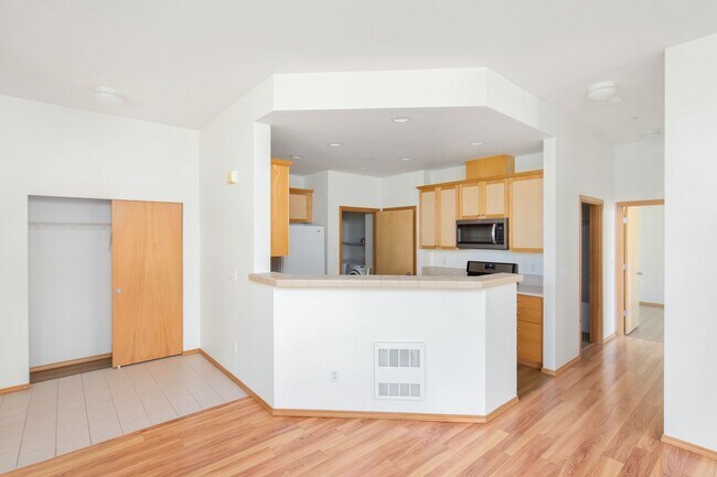 Photo - Ground Level Upgraded 2 Bedroom in Sterling Square!