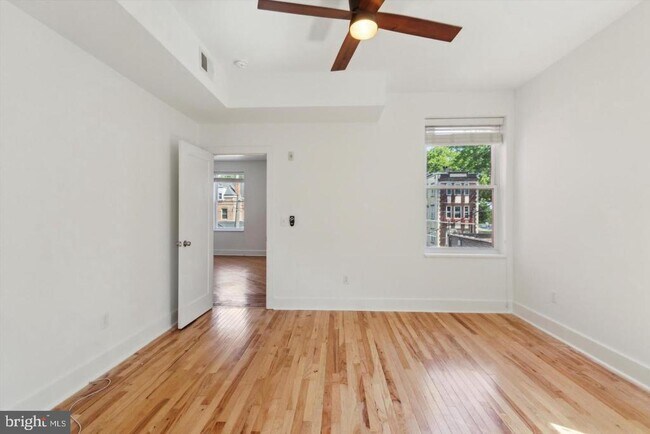 Photo - 4815 Chester Ave
