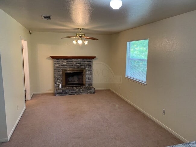 Photo - 3804 Water Oak Dr