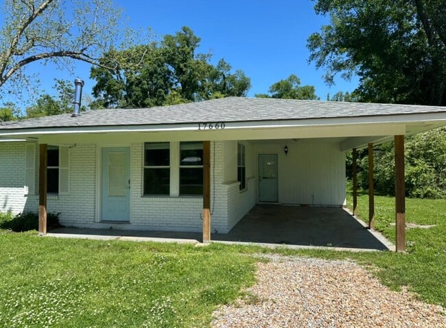 Building Photo - 17660 Avalon Terrace Rental