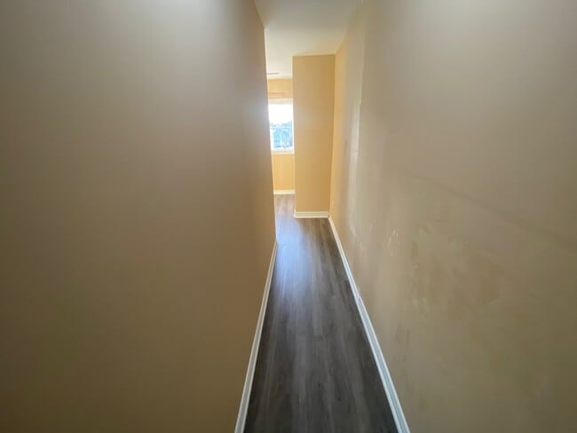 Photo - 58 Eldon Ave