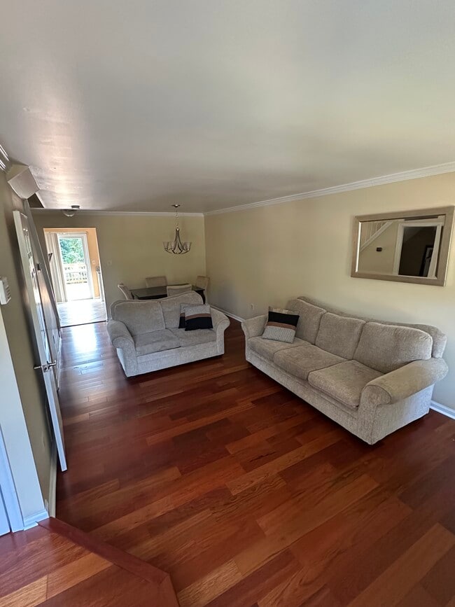 Photo - 8903 Rosewood Way