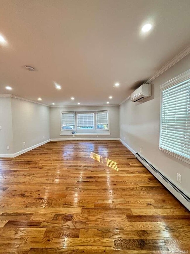 Photo - 70 Appletree Ln