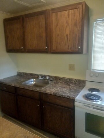 Photo - 411 Kibbie St