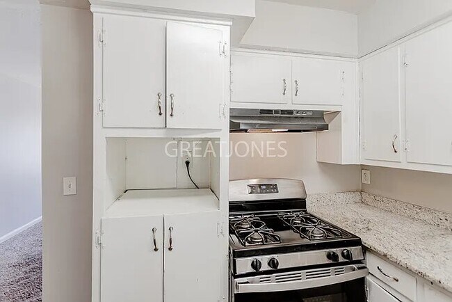 Photo - 2938 Urban Ave