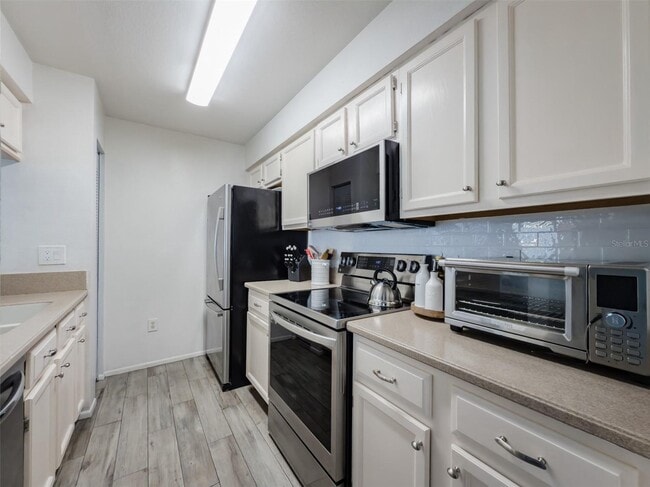 Photo - 724 Kensington Lake Cir