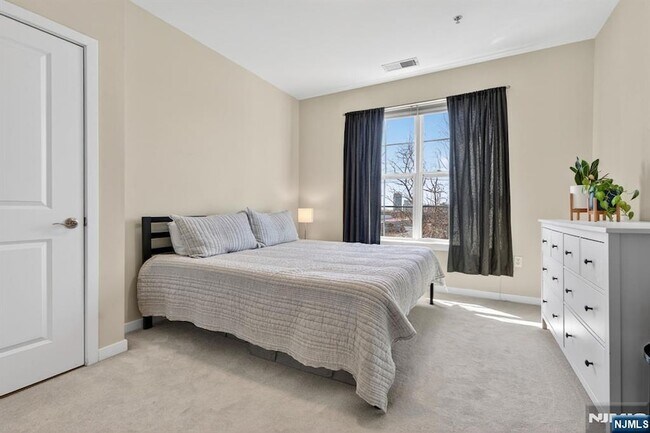 Photo - 443 2nd St Unit 406