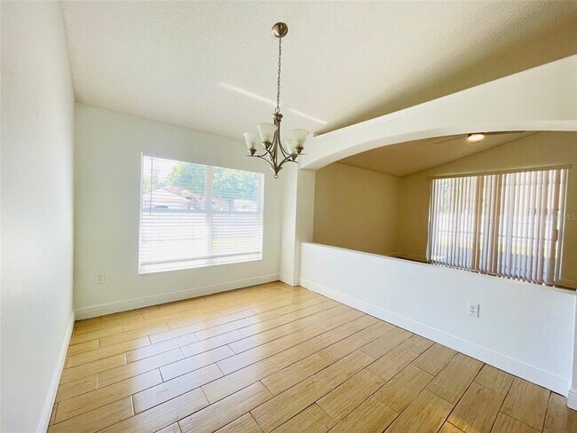 Photo - 2425 Timothy Ln