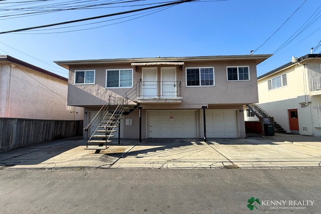 Building Photo - 517 1st Ln Unit 519 1st Lane - MBA02-03 - 109 - VACANT