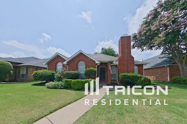 Building Photo - 11313 Newport Dr Rental