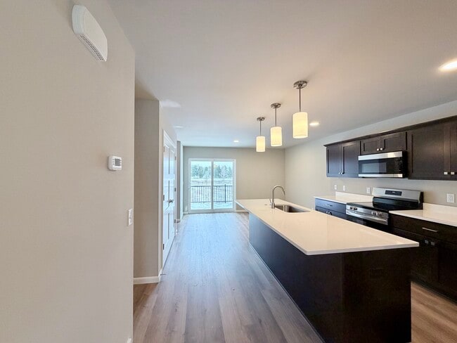 Photo - 10120 Mosaic Way