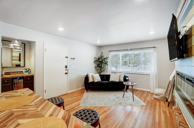 Photo - 6159 Ridge Ave