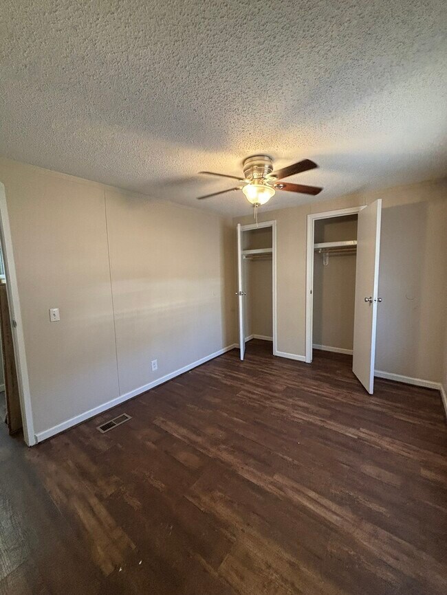 Photo - Triangle Mobile Home Park