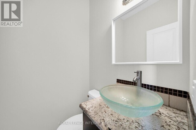 Photo - 6067 N Bluff Dr