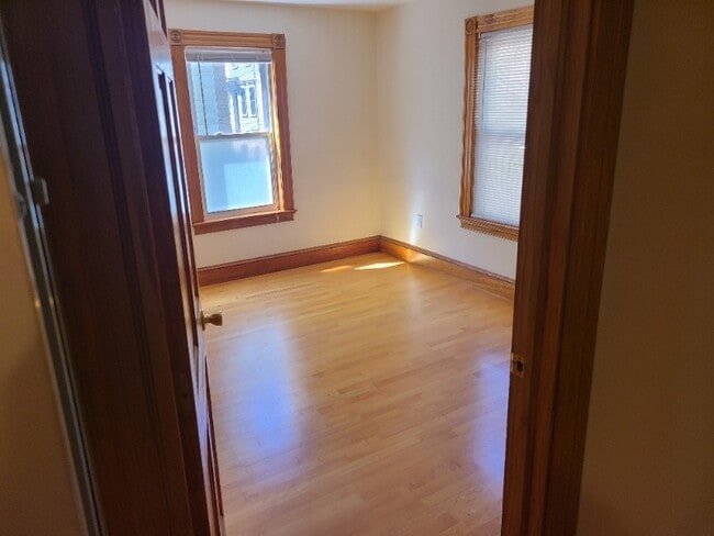Photo - 154 Gore St