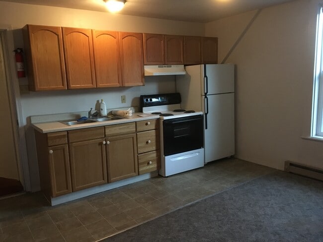 Photo - 224 W 1st St Unit 3