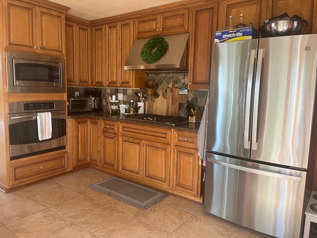 Photo - 155 San Andreas Dr