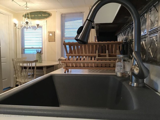 Photo - 93 Asbury Ave Unit 2