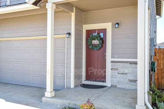 Photo - 614 S 16th St