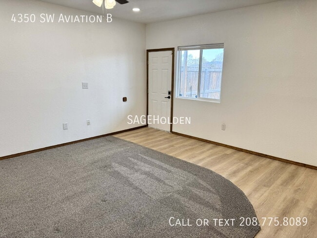 Photo - 4350 SW Aviation Dr