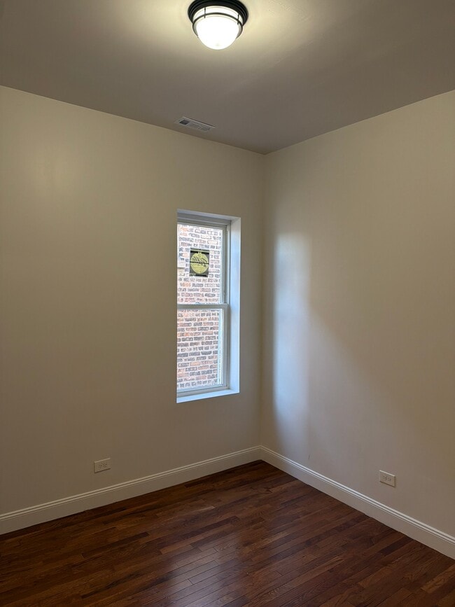 Photo - 1529 E 72nd St Unidad 1529 e 72nd st