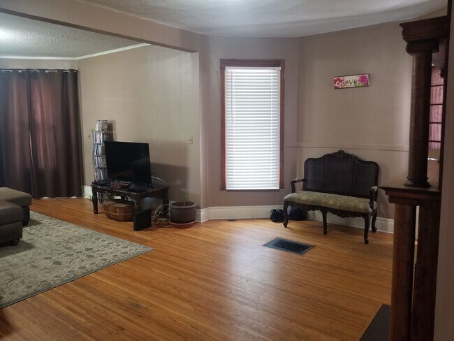 Photo - 257 Park Ave Unit Lower