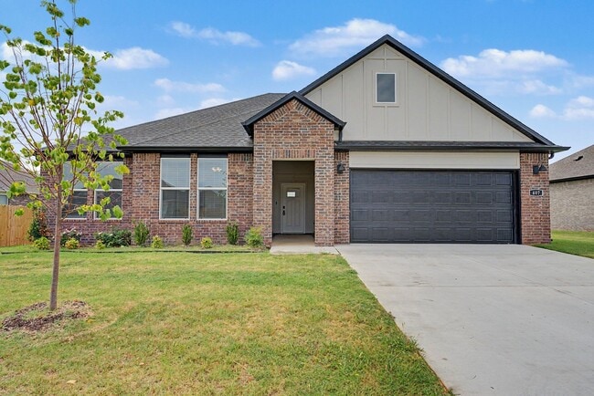 Building Photo - Modern 3-Bed Home with Open Layout & Premium Finishes – Ready Now