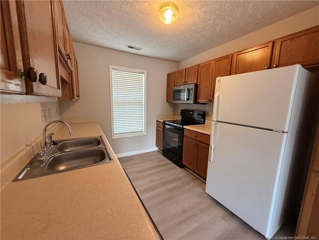 Photo - 105 Yasmine Dr