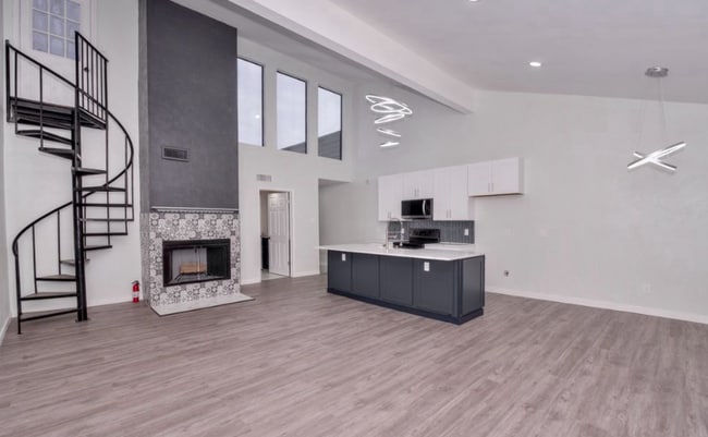 Photo - 6738 Eastridge Dr