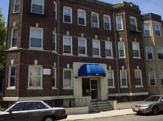 Photo - 83 Gordon St Unit 4