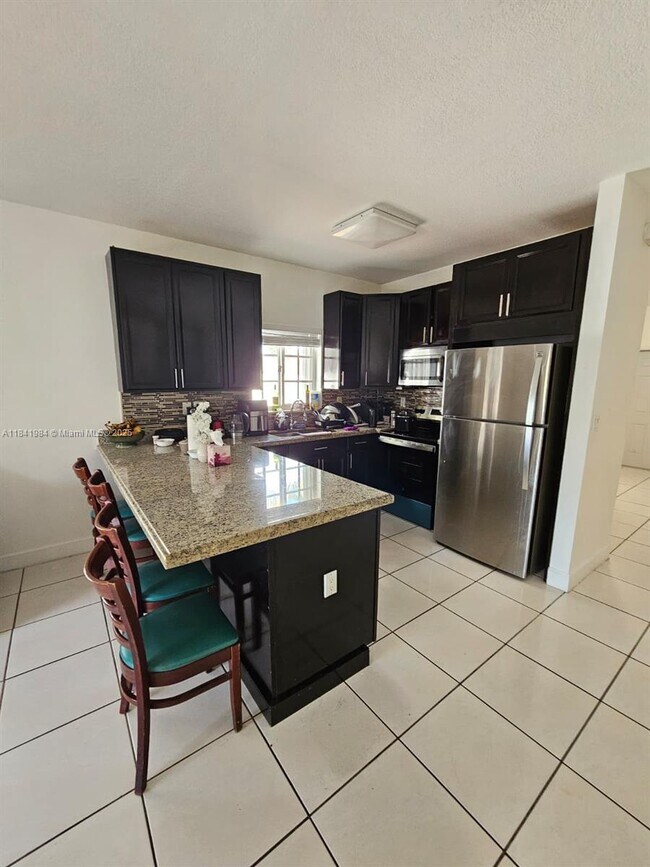 13 SW 13th St House House Rental - Image
