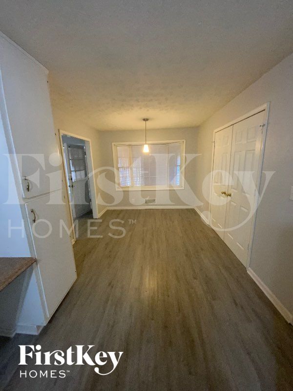 Photo - 4005 Huddersfield Dr SW