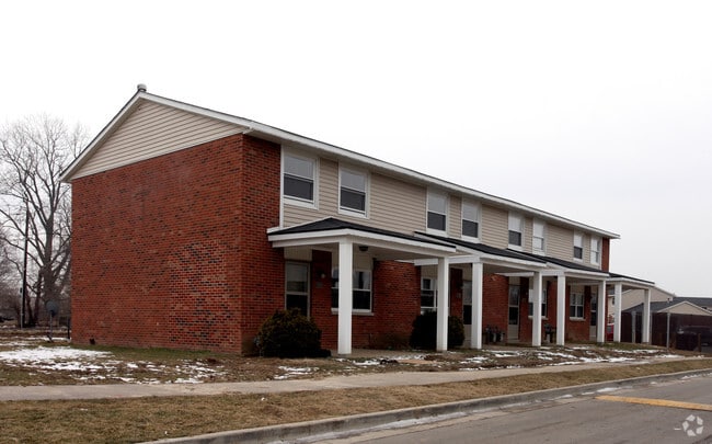 Laurelwood Apartments