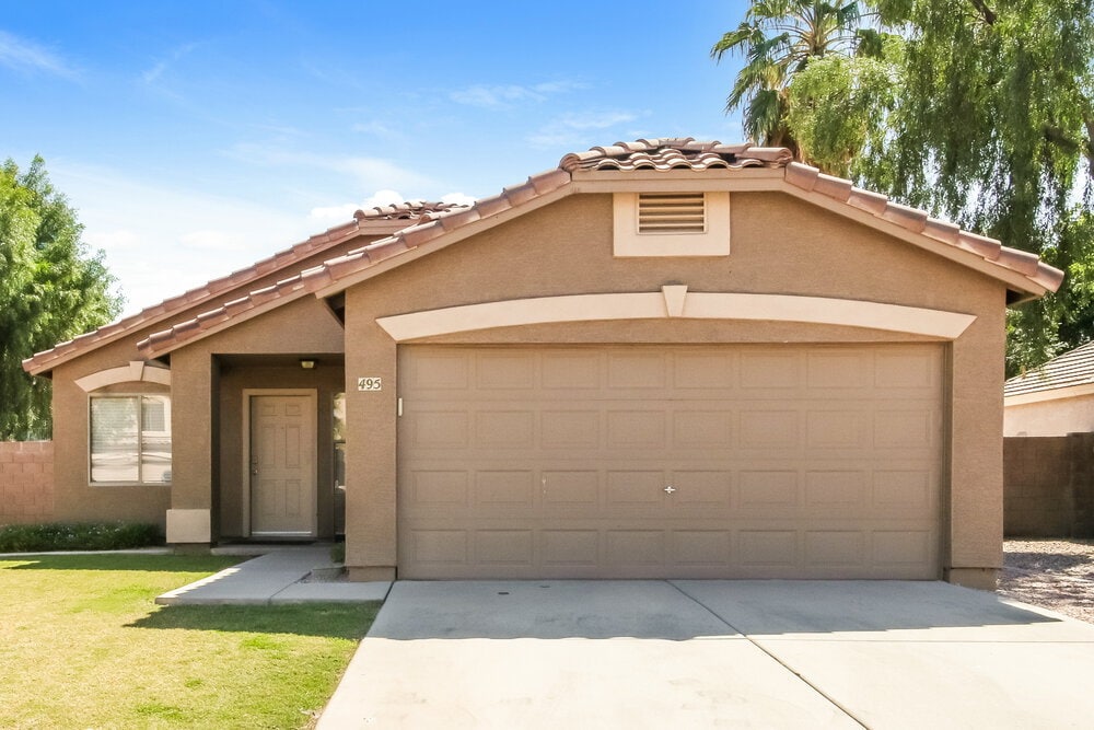 Photo - 495 W Scott Ave