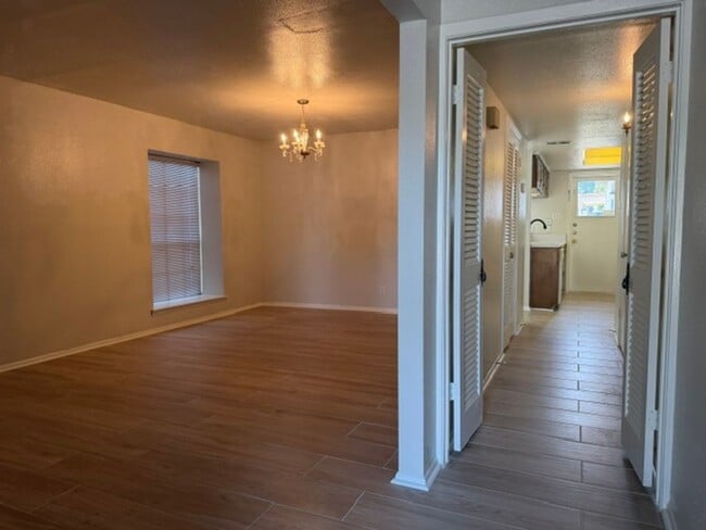 14401 Brook Hollow Blvd Unidad 14401 Brook Hollow Blvd.