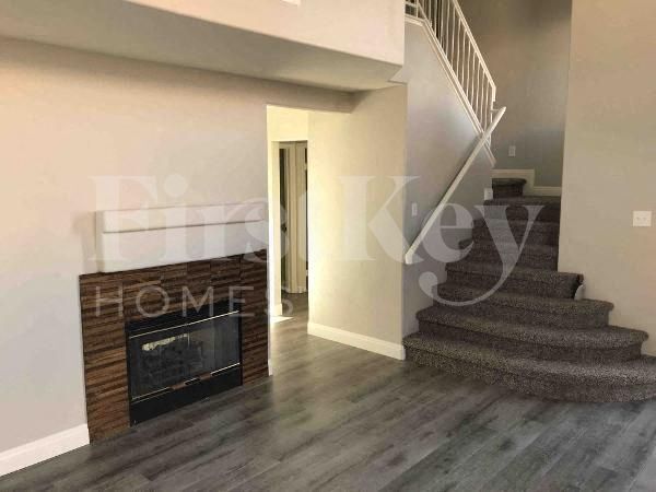 Photo - 5620 Royal Castle Ln