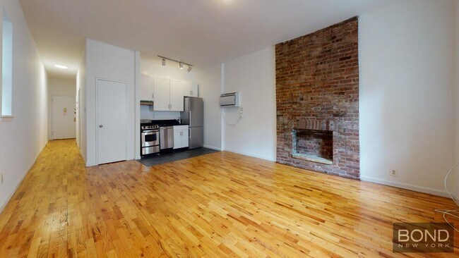 Building Photo - 342 E 87th St Unit 3B Rental