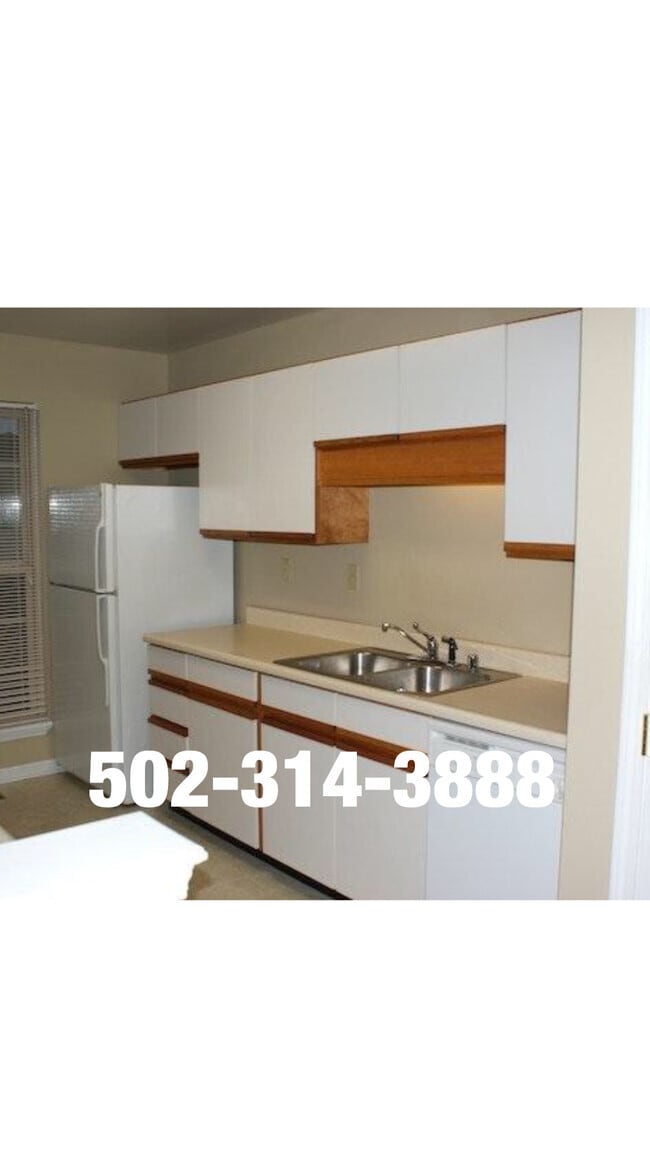 Building Photo - 2060 Leland Dr Rental