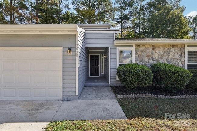 Photo - 7030 Huntsmaster Dr