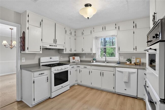 Photo - 4624 Mountain Creek Dr