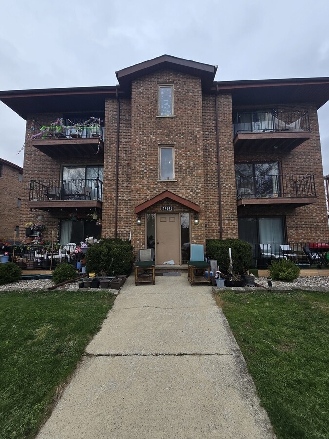 Photo - 14643 Lamon Ave Unit 2B