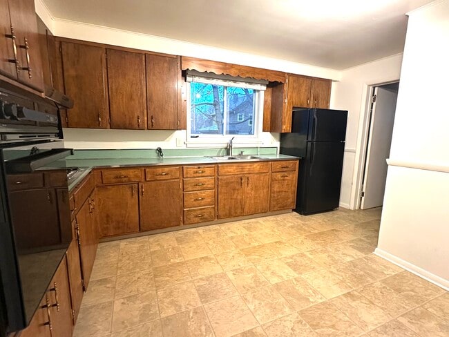 Photo - 748 Harding Ave Unit lower