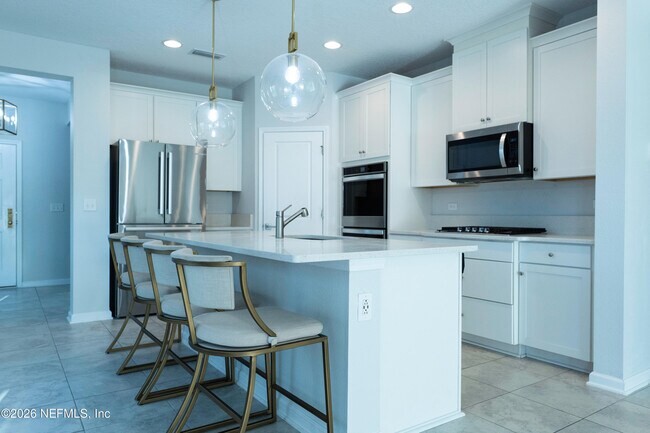 Photo - 132 Starnberg Ct