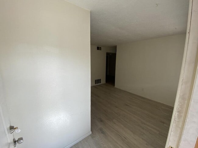 Photo - 13515 Copper Ave NE