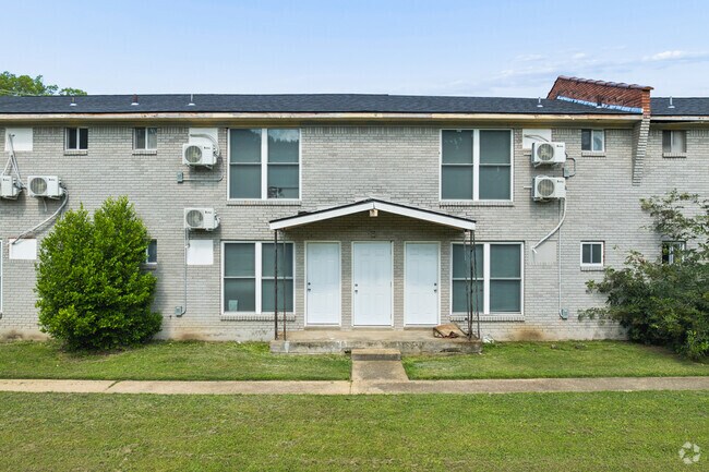 The Courtyard Apartments