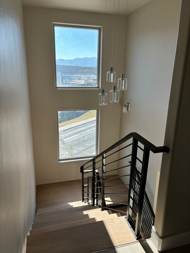 Photo - Luxurious Townhome