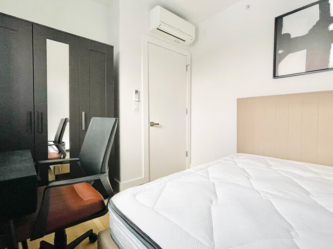 Furnished room/NOT APARTMENT - Furnished room/NOT APARTMENT Unit 6D