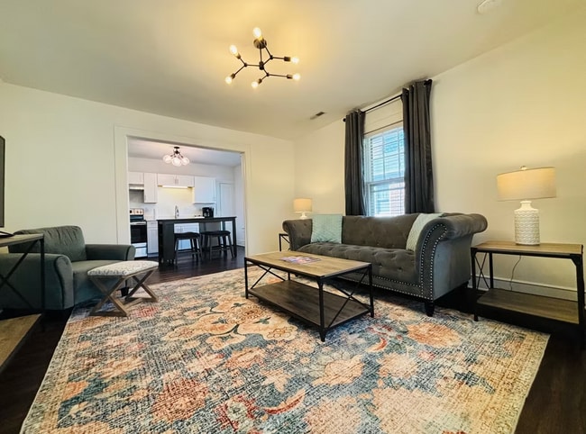 Living open to Kitchen - 2104 Park Rd Unit 3